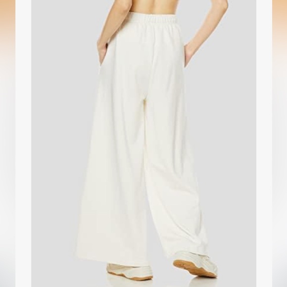 ADIDAS Cream Wide-Leg Joggers/Pants - Picture 7 of 8